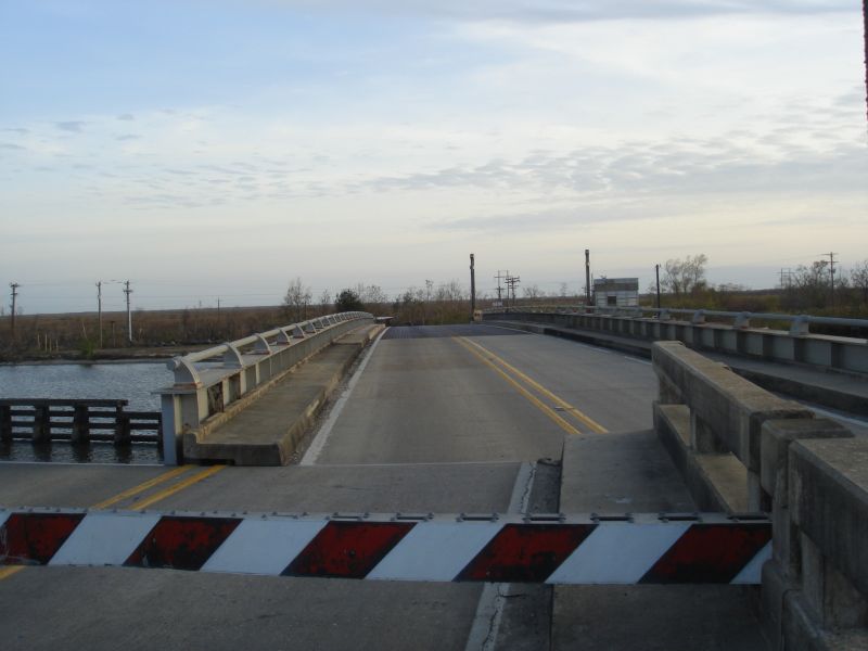 DSC01801-Swing Bridge.JPG