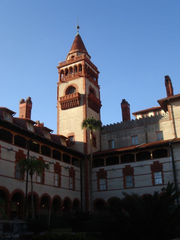 DSC01935 - Former Ponce de Leon Hotel.JPG