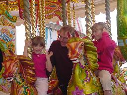 PIER_SM.JPG (16361 bytes)