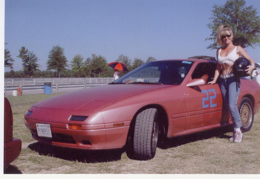 Bobbie PINKPSY.jpg (75430 bytes)